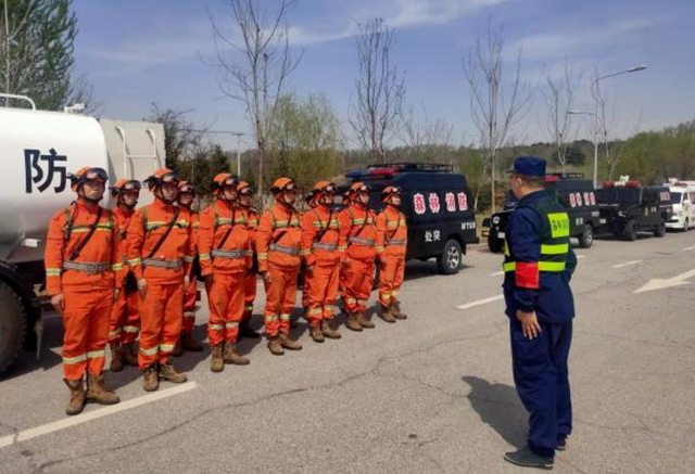 無(wú)人機(jī)助力北戴河森林火災(zāi)應(yīng)急演練(圖1) 無(wú)人機(jī)助力北戴河森林火災(zāi)應(yīng)急演練(圖1)