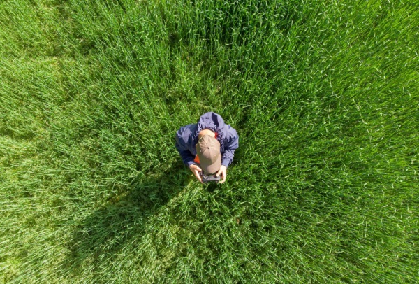 無(wú)人機(jī)應(yīng)用哪些行業(yè)比較吃香?如何選擇適合自己的無(wú)人機(jī)行業(yè)(圖2) cz01.jpg