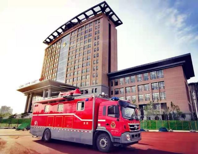 旋翼無人機實現了在百米以上高層建筑滅火(圖3) 旋翼無人機實現了在百米以上高層建筑滅火(圖3)