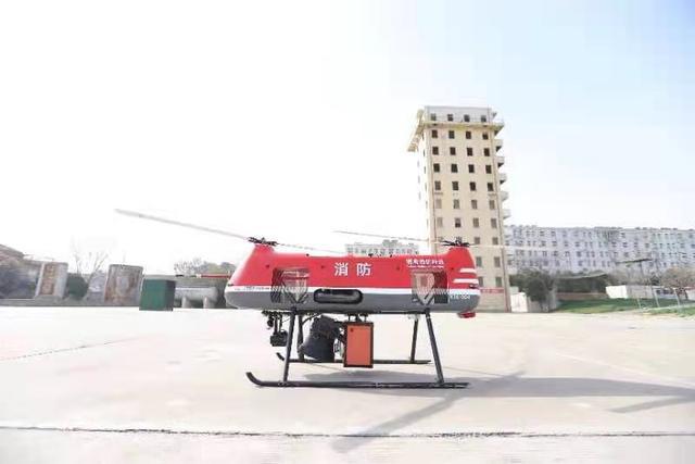 旋翼無人機實現了在百米以上高層建筑滅火(圖6) 旋翼無人機實現了在百米以上高層建筑滅火(圖6)