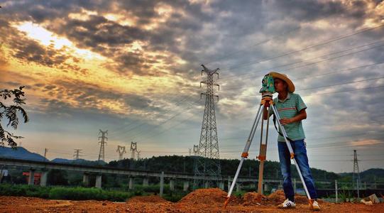 測繪無人機技術優(yōu)勢有哪些?(圖1) 測繪無人機技術優(yōu)勢有哪些?(圖1)